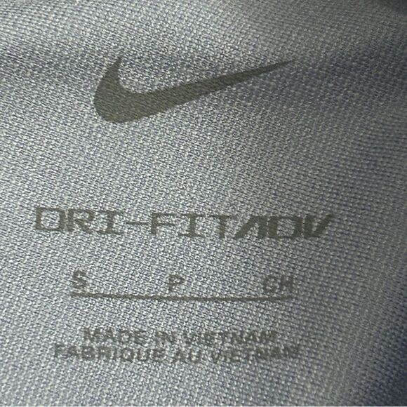 Nike Golf Dri-Fit ADV Vapor 1/4 Zip Pullover Top Mens Small Purple DH0982-569 - Picture 3 of 7